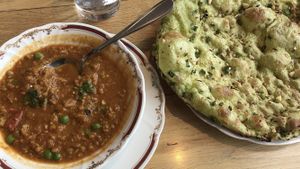 Curry and naan. All vegan and delicious. ❤️ at Nataraj - Harajuku Omotesando in Tokyo