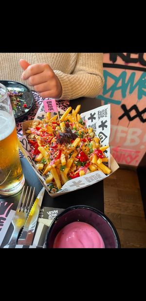 Kapsalon with truffle sauce at Vegan Junk Food Bar - Eastside in Amsterdam