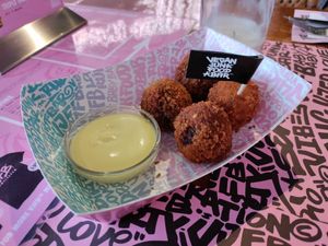 Betterballen at Vegan Junk Food Bar - Eastside in Amsterdam
