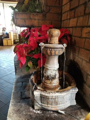 The fountain at Naradeva Thai in Orlando