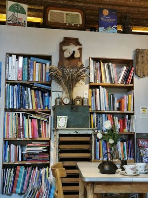 Inside at Sullaluna in Venice