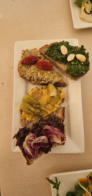 Croutons at Sullaluna in Venice