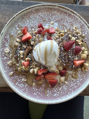 Salted caramel pancakes  at Niche & Co in Tugun