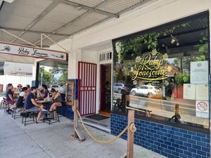 Outside at Ruby Lonesome in Petersham