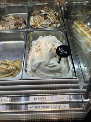 I've creams   at Oyya in Bruges