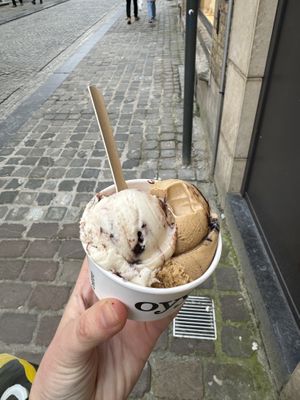Oreo and Chococcino (chocolate and coffee) flavors   at Oyya in Bruges