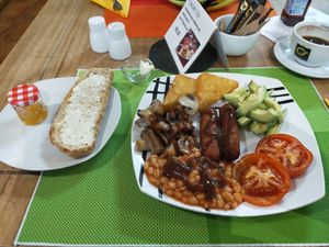 Vegan English Breakfast with vegan butter at Mango Cafe in Mijas