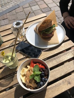 Blackbird bagel and acai bowl at Blackbird in Bruges