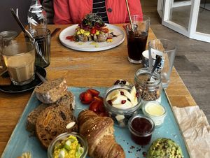 Brunch sampler plate and the avocado toast   at Blackbird in Bruges