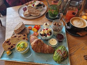 😋😋😋😋😋💚 at Blackbird in Bruges