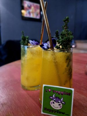 Mocktails - happy cow sticker at Blackbird in Bruges