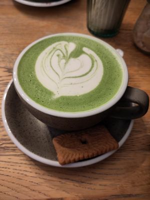 Vegan Matcha latte at Blackbird in Bruges