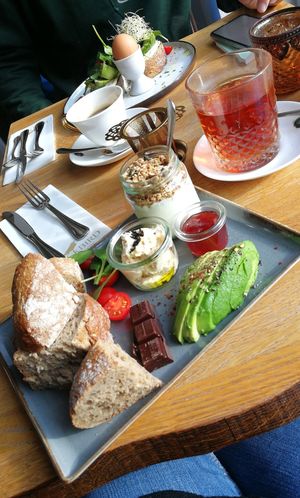 Vegan breakfast and avocado toast with hummus at Blackbird in Bruges