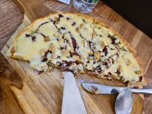 Green Smoke Pizza at iVegan Pizza in Tangerang