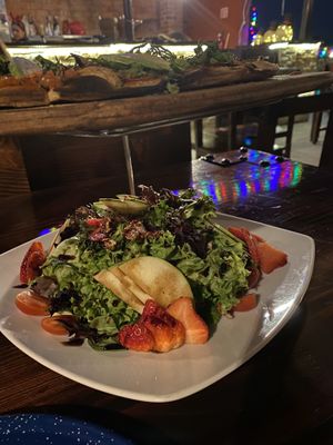 Vegan salad, with strawberries, pecans, tomato and fresh greens  at Pizzabella Italian Bistro in La Paz