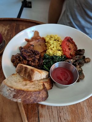 Big vegan at Secret Spot - Berawa in Tibubeneng