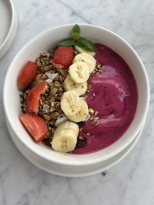 pitaya bowl  at Secret Spot - Berawa in Tibubeneng
