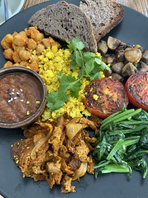 Full Vegan at Secret Spot - Berawa in Tibubeneng