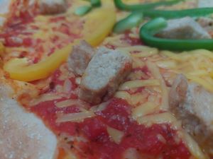 Plant based chicken pizza at Aposto in Aachen