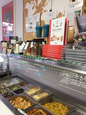 Buffet et pots en consigne  at LOCO - Villeray in Montreal