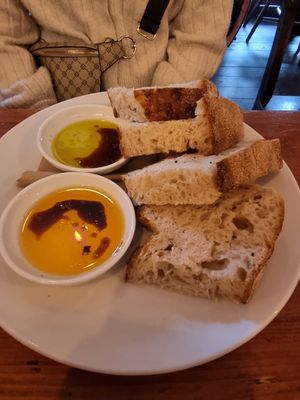 Bread and oils at The 78 in Glasgow