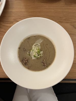 vegan celery soup with mushroom! amazing🥹  at Brunner in Schladming