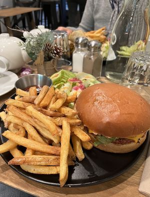   at Greenpoint Burgers in Annecy