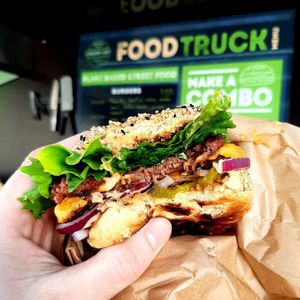 Vegan beyond burger 
Garlic chipotle sauce !!!!! at Greenpoint Burgers in Annecy