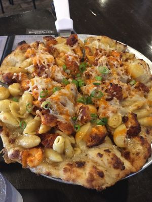 Vegan buffalo Mac pizza  at Bakersfield Pizza Co in Bakersfield