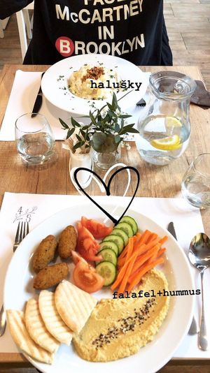 vegan lunch at Ctyri Sestry in Kutna Hora