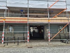 Entrance at De Republiek in Bruges