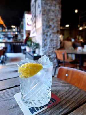 Drinks at De Republiek in Bruges