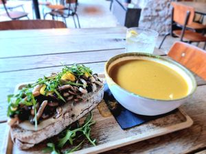 Lunch at De Republiek in Bruges