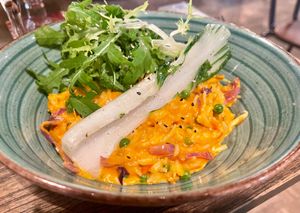 Rode Curry met Paksoi - Soyascheuten - Savooikool - Erwtjes & Rijst at De Republiek in Bruges