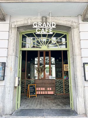   at De Republiek in Bruges