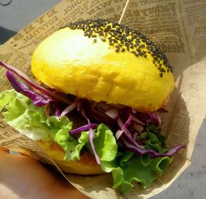 yellow burger at Organic Garden in Ljubljana