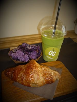Purple chips and croissant with raspberry filling at Organic Garden in Ljubljana
