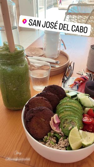   at Kiwi  in San Jose Del Cabo