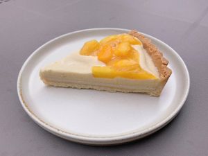 mango & orange raw tart at L for You in Tokyo