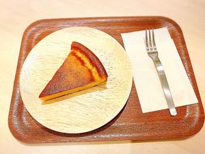 Vegan Gluten Free Soy Cheese cake.
Completely better than normal Cheese cake.
No white sugar.😍added. at L for You in Tokyo