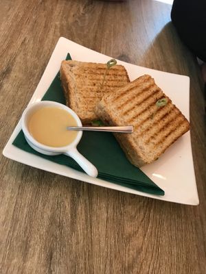 toasts with avocado and tomatoes at Vegano Cafe in Krakow