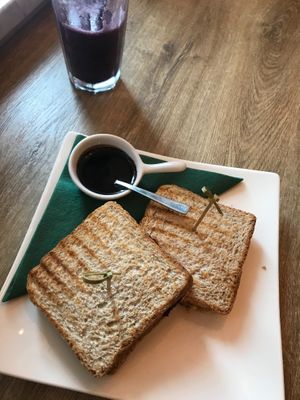toasts with peanut butter and jelly at Vegano Cafe in Krakow