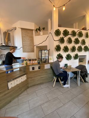 Simple clean and fresh decor at Vegano Cafe in Krakow