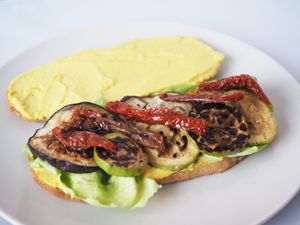 Sandvis cu legume coapte (fara gluten) at Pofta de Verde in Constanta