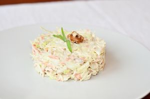 Salata de cruditati cu maioneza de nuci at Pofta de Verde in Constanta