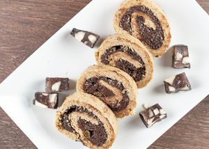 Cozonac raw vegan si cuburi ciocolata at Pofta de Verde in Constanta