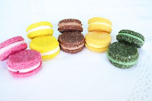 Raw Vegan macarons at Pofta de Verde in Constanta