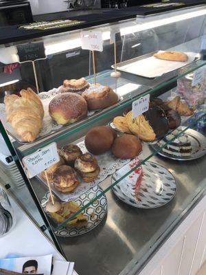 Vegan desserts at A Vegana in Portimao