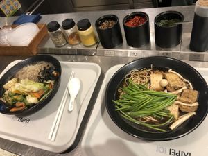 excellent soup at Vege Creek 蔬河 - 101 in Taipei