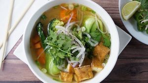 Vegan Pho

Broccoli, bok choy, carrots, tofu, rice noodles, onions, green onion ,cilantro , slow simmered veggie root broth. at Dundas in Vancouver